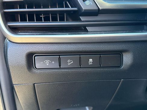 Used 2024 Kia Telluride S image 25