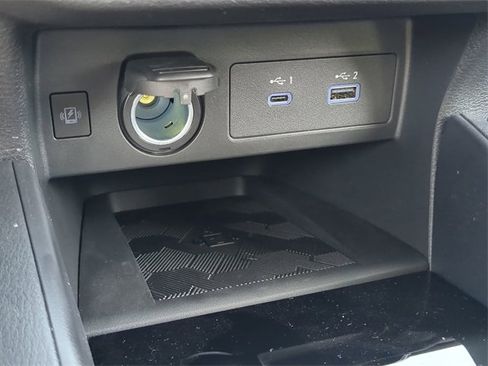 New 2025 Nissan Versa SR w/ Trunk Package image 19