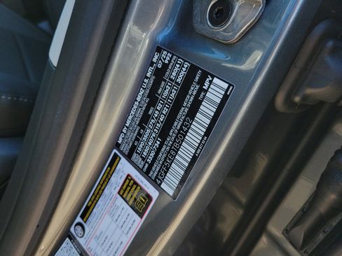Certified 2026 Mercedes-Benz GLS 450 4MATIC image 31