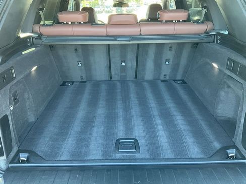 Used 2025 BMW X5 xDrive40i w/ Executive Package image 18