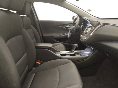 Used 2018 Chevrolet Malibu LT w/ Driver Confidence Package FWD image 21