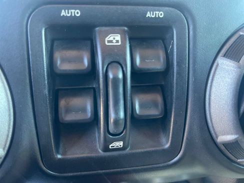 Used 2014 Jeep Wrangler Unlimited Sport w/ Quick Order Package 24S AWD/4WD image 16