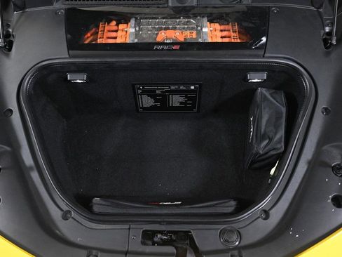 Used 2022 Ferrari SF90 Spider image 27