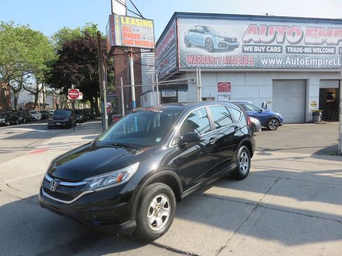 Used 2015 Honda CR-V LX image 2