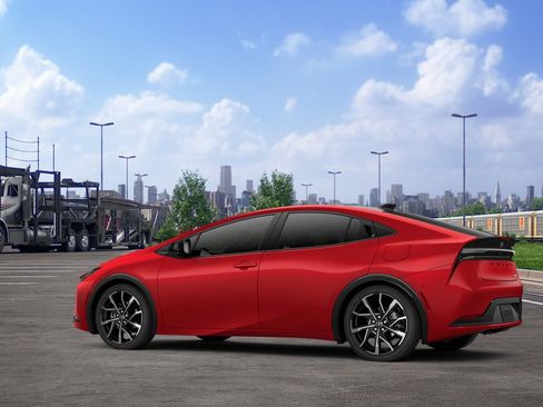 New 2026 Toyota Prius Plug-In Hybrid FWD image 5