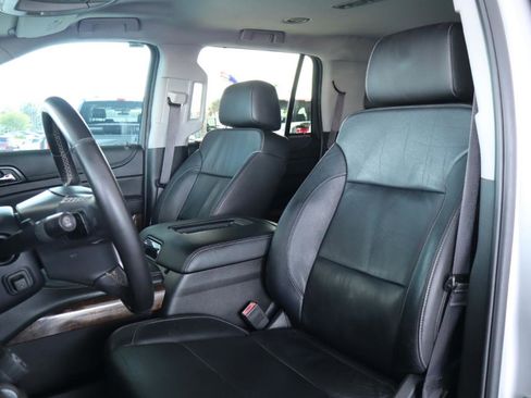 Used 2016 Chevrolet Tahoe LT w/ LT Signature Package RWD image 16