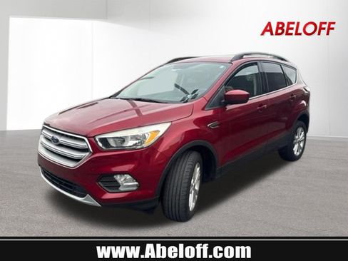 Used 2018 Ford Escape SE w/ SE Sync 3 Package AWD/4WD image 1