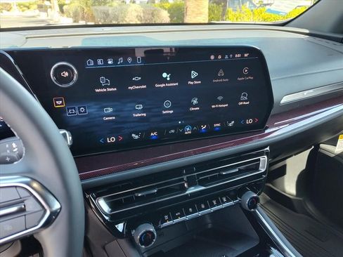 New 2026 Chevrolet Traverse Z71 w/ Driver Confidence Package AWD/4WD image 11