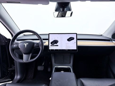 Used 2023 Tesla Model Y Long Range AWD/4WD image 25