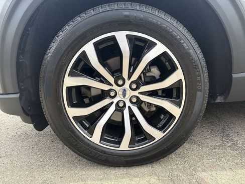 Certified 2025 Ford Explorer ST-Line AWD/4WD image 10