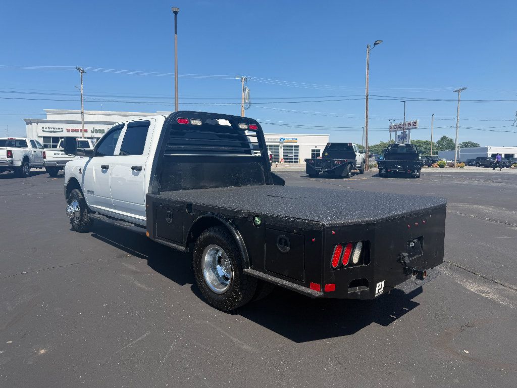 Used 2022 RAM 3500 Tradesman w/ Chrome Appearance Group RWD image 7