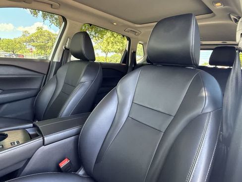 Used 2021 Nissan Rogue SL FWD image 13