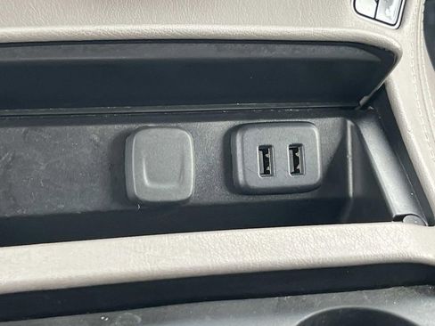 Used 2020 GMC Yukon XL Denali w/ Denali Premium Package image 37