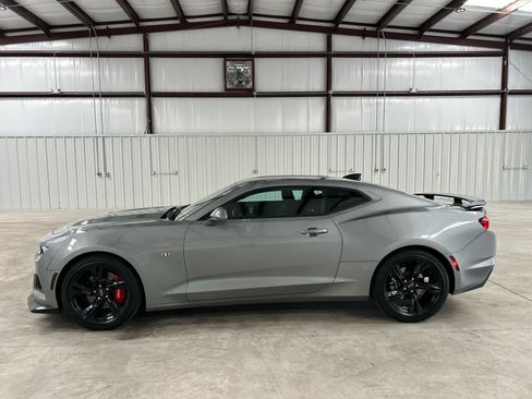 Used 2023 Chevrolet Camaro LT w/ Technology Package image 2
