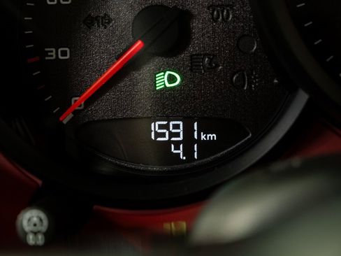 Certified 2024 Porsche 718 Cayman image 12