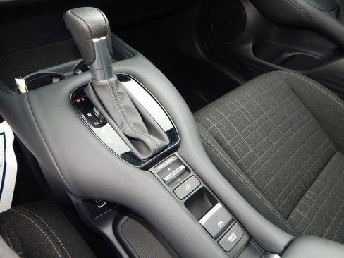 Used 2024 Honda HR-V LX image 21