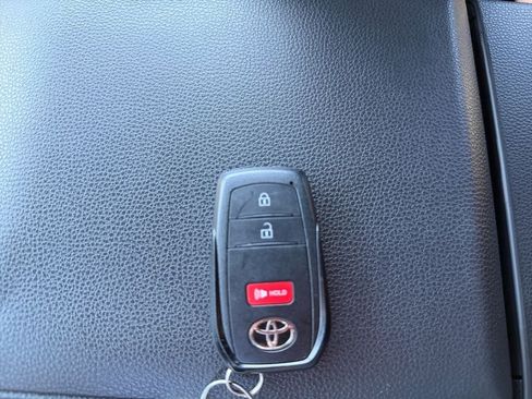 Used 2025 Toyota 4Runner TRD Sport AWD/4WD image 31