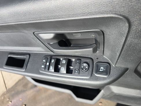 New 2024 RAM 2500 Tradesman w/ Chrome Appearance Group AWD/4WD image 29