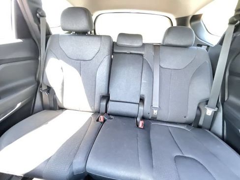 Used 2020 Hyundai Santa Fe SEL w/ Convenience Package FWD image 12