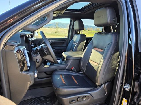 Used 2024 GMC Sierra 1500 AT4 w/ Technology Package image 13