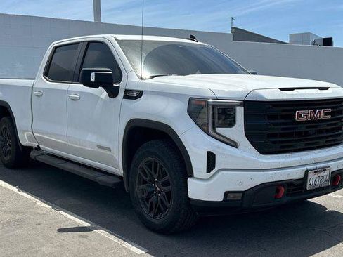 Used 2025 GMC Sierra 1500 Elevation w/ Elevation Premium Package AWD/4WD image 2