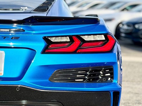 Used 2025 Chevrolet Corvette Z06 image 12