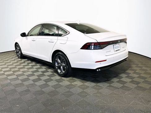 Used 2023 Honda Accord EX-L image 6