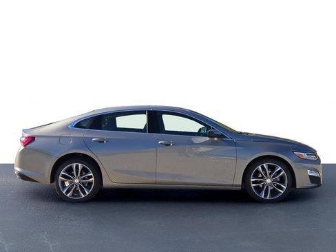 Used 2024 Chevrolet Malibu LT image 6