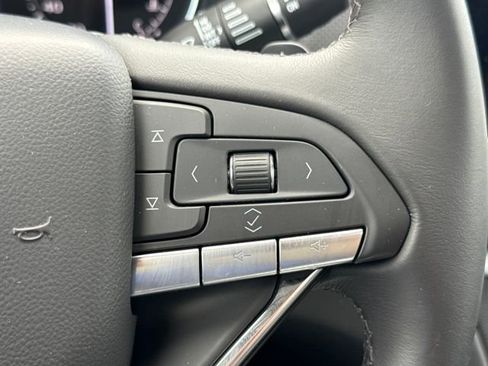 Certified 2025 Cadillac XT6 Luxury image 11