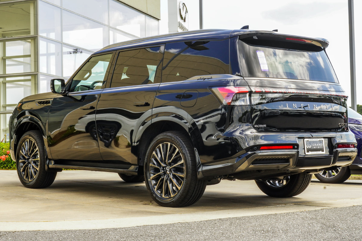New 2026 INFINITI QX80 Autograph w/ Premium Cargo Package AWD/4WD image 10