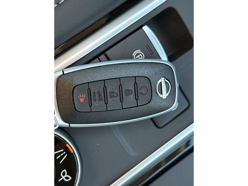 New 2026 Nissan Pathfinder SV image 39