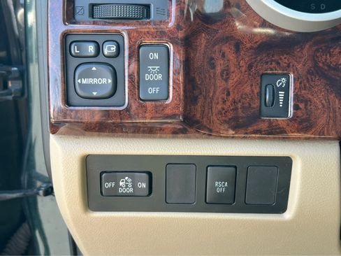 Used 2008 Toyota Tundra Limited AWD/4WD image 25