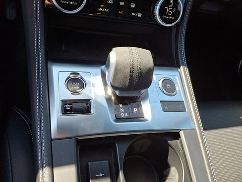 Used 2026 Jaguar F-PACE R-Dynamic S image 15