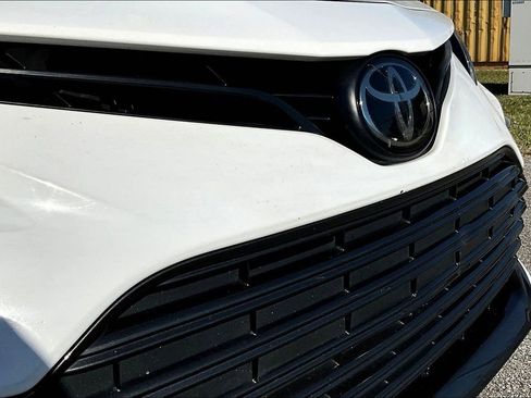 Used 2023 Toyota Camry LE image 40