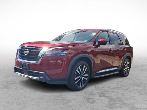 Used 2023 Nissan Pathfinder Platinum w/ Lighting Package (N93) AWD/4WD image 3