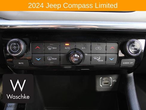 Used 2024 Jeep Compass Limited AWD/4WD image 30