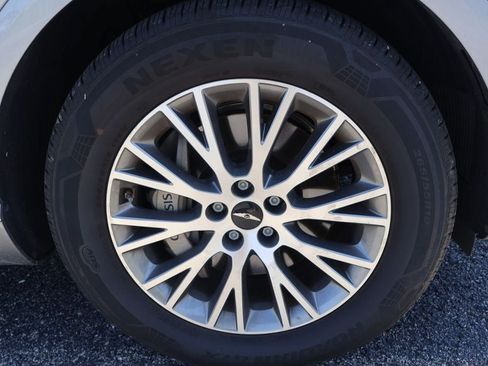 Used 2025 Genesis GV80 2.5T Standard AWD/4WD image 11