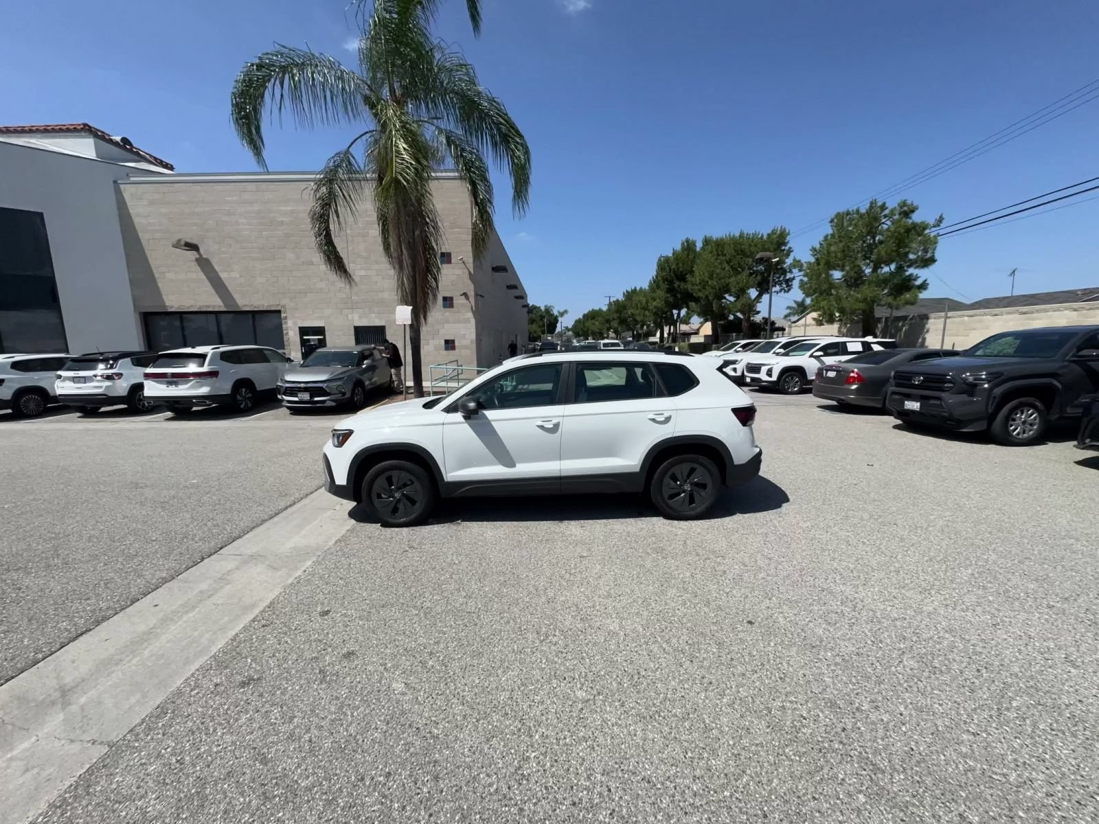 Used 2026 Volkswagen Taos S FWD image 9