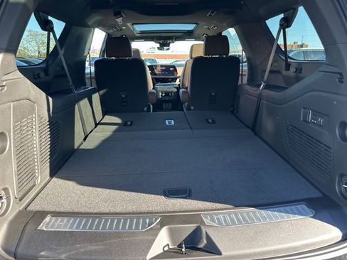 New 2026 Chevrolet Suburban High Country w/ Sun And Tow Package image 15