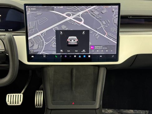 Used 2022 Tesla Model X Plaid image 21