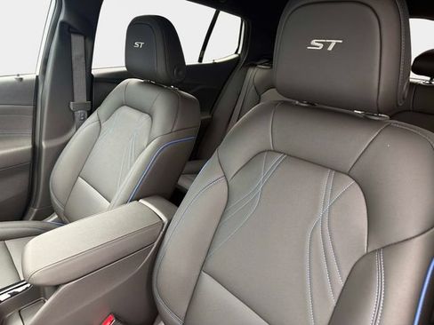 New 2026 Buick Envista Sport Touring w/ Convenience I Package FWD image 20