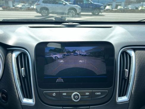 Used 2020 Chevrolet Malibu LT image 13