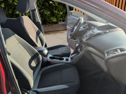 Used 2014 Ford Escape S FWD image 18
