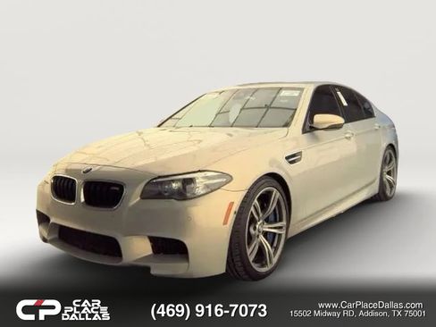 Used 2014 BMW M5 RWD image 4
