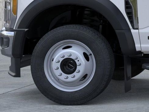 New 2025 Ford F550 4x4 Crew Cab Super Duty image 19