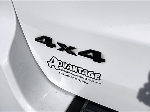 Used 2017 Jeep Grand Cherokee Altitude image 33