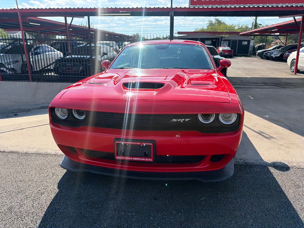Used 2015 Dodge Challenger SRT Hellcat RWD image 6