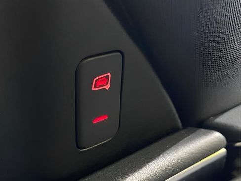 Used 2018 Audi S6 Premium Plus w/ Driver Assistance Package image 10