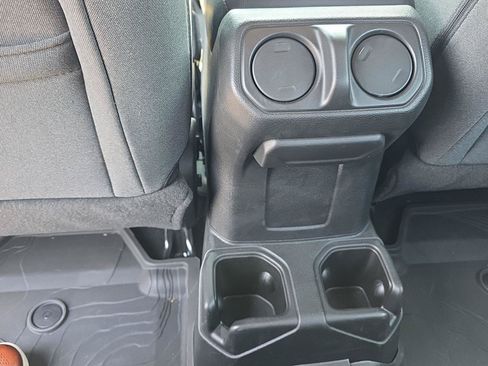 Used 2024 Jeep Wrangler Unlimited Sport AWD/4WD image 19