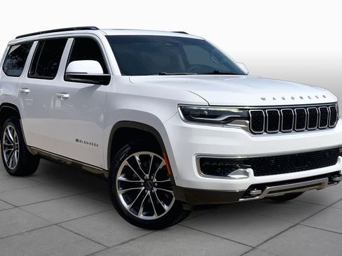 Used 2022 Jeep Wagoneer Series III w/ Premium Group I RWD image 3